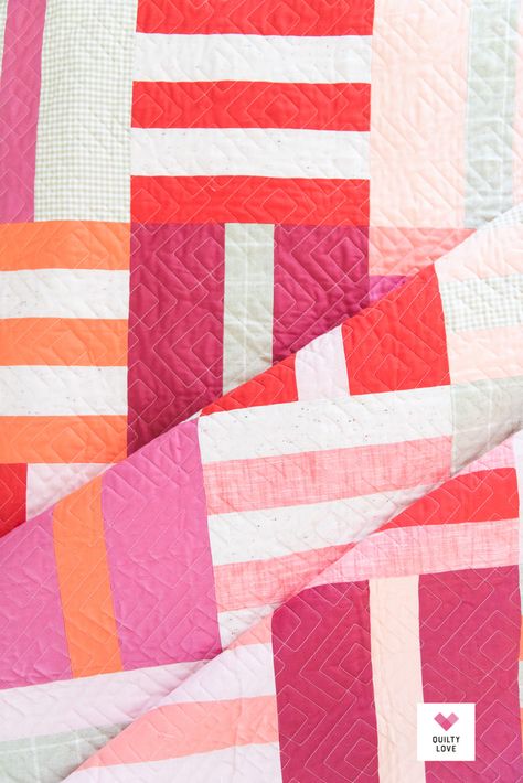 Quilty Love Palette Picks Fat Quarter Dash quilt - Quilty Love Dash Quilt Pattern, Fat Quarters Baby Quilt, Baby Quilt Patterns Easy, Quilty Love, Fat Quarter Quilt Pattern, Paper Quilt, Basic Quilt, Solid Quilt, Quick Quilt