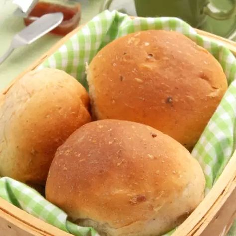 Reheat Bread In Air Fryer, Air Fryer Brown And Serve Rolls, Reheat Biscuits In Air Fryer, Leftover Dinner Rolls, Rolls In Air Fryer, Hard Rolls, Dinner Leftovers, Ninja Recipes, Baked Dinner