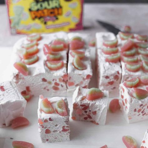 Watermeon Sour Patch Kids+ gelatin + + air = Watermelon Sour Patch marshmallows. If you've been following along the "Will it Marshmallow" Watermelon Sour Patch Kids, Marshmallow Aesthetic, Watermelon Sour Patch, Marshmallow Delight, Aesthetic Eating, Sour Patch Watermelon, Marshmallow Recipes, Watermelon Gummies, Homemade Marshmallow Recipe