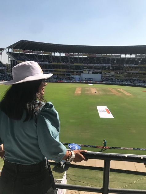 Cricket Match Aesthetic, Cricket Wife Aesthetic, Cricket Couple Aesthetic, Cricket Stadium Aesthetic, Cricketer Aesthetic, Cricketer Wife, Cricket Aesthetic, Wag Aesthetic, Stadium Pics