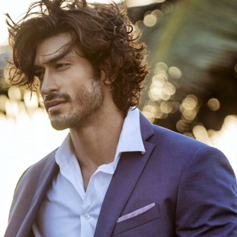 Vidyut Jamwal Body, Vidyut Jamwal, Indian Male Model, Gentle Man, Portrait Color, Drawing Face Expressions, Dark Art Photography, Gorgeous Guys, Actors Male