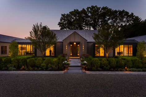 Napa Ranch House, Modular Farmhouse, Inside Architecture, Napa Farmhouse, Architect Interior Design, Green Barn, Lake Houses Exterior, Transitional Farmhouse, Farmhouse Architecture