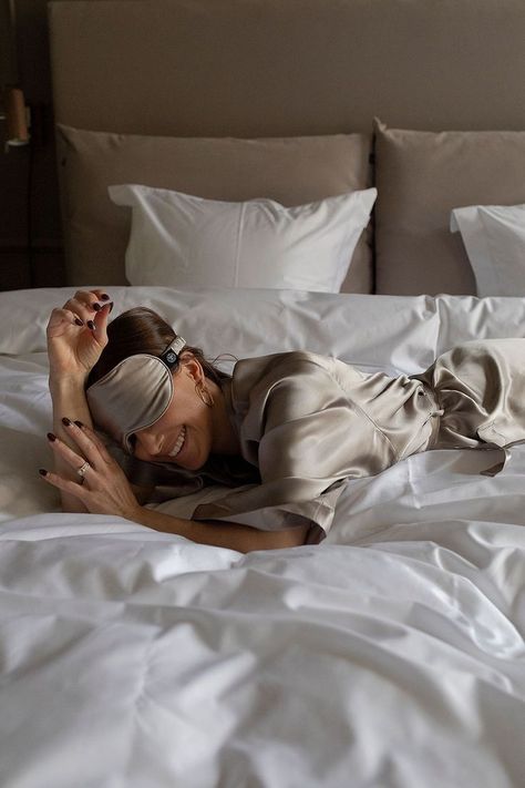 Sleep Photoshoot, Sleep Photography, Luxury Sleep, Silk Loungewear, How To Stop Snoring, Microfiber Bed Sheets, Hotel Inspiration, Luxury Sleepwear, Bedding Inspiration