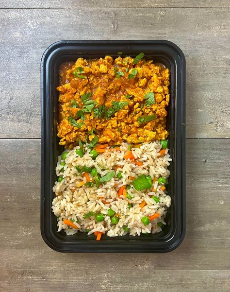 I was able to meal prep this Easy Ground Chicken Curry in only 40 minutes. Asimplified version of chicken curry to allow for a fast option Chicken Lunch Prep, Ground Chicken Meal Prep, Ground Chicken Curry, Meal Prep Manual, Braised Chicken Breast, Gluten Free Crepes, Lunch Prep, Chicken Lunch, Best Meal Prep