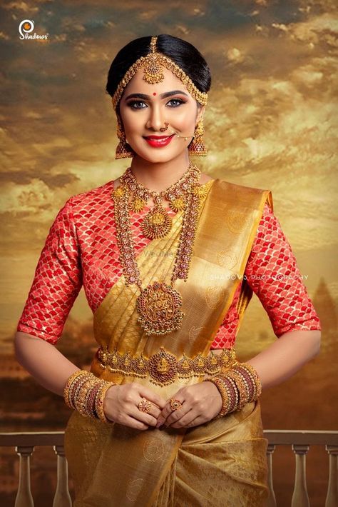 Suja Varunee, Jewellery Photo, South Indian Bride Saree, Indian Bride Poses, Bride Photos Poses, Bridal Sarees South Indian, Bridal Photography Poses, Indian Bridal Photos, Indian Wedding Couple Photography