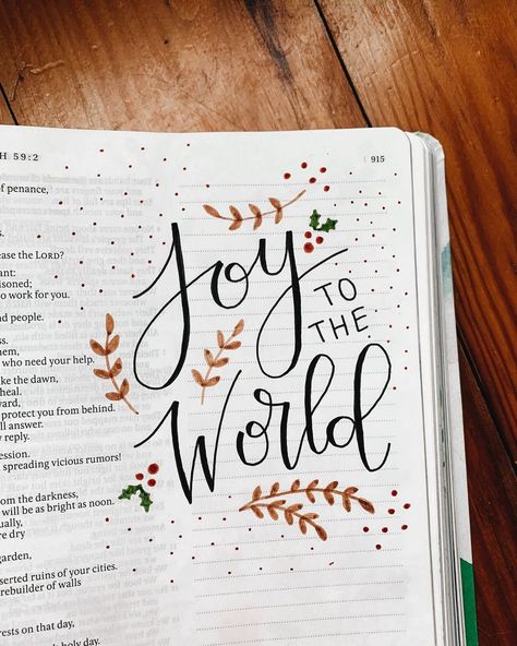 Emma's Bible Journaling on Instagram: “Joy to the world, the Lord is come! Let earth receive her King; let ev’ry heart prepare him room and heav’n and nature sing, and heav’n and…” Christmas Bible Journaling Ideas, Bible Journaling Christmas, Christmas Bible Journaling, Biblia Aesthetic, Let Earth Receive Her King, Prepare Him Room, Scripture Lettering, Bible Lettering, Journal Bible Quotes