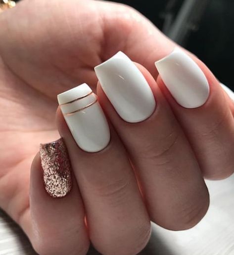 Feather Nails, Short French, Cute Short Nails, Square Nail Designs, Short Square Nails, White Acrylic Nails, French Tip Acrylic Nails, Short Square Acrylic Nails, Acrylic Coffin