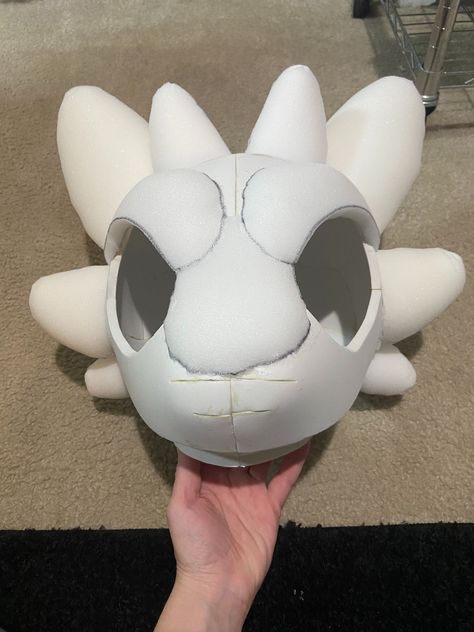 Ricochet Crafts on X: "I will start making the fabric patterns for Toothless’ head tomorrow! The eva base is a pattern by toki-reatle on DA. The upholstery details were made by me. 😄 #Toothless #cosplay #fursuit #HTTYD https://t.co/cb5QGjzmgW" / X Toothless Fursuit, Fursuit Head Pattern, Dragon Fursuit Head, Cosplay Fursuit, Toothless Cosplay, Fursuit Inspiration, Dragon Fursuit, Dragon Project, Upholstery Details