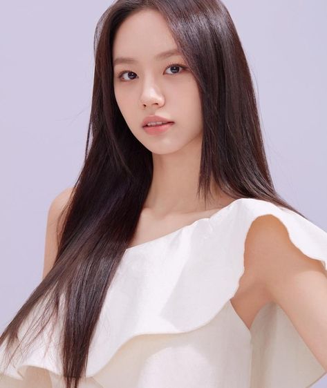 Happy Birthday to Lee Hyeri 🎂🍰🎉🎊💐🌹🎈🎁🍾🥂🍬🍦😘💓💞💗💕💝💖 #happybirthdayhyeri #happyhyeriday #hyeri Girl's Day Hyeri, Lee Hyeri, Taeyeon Snsd, Reply 1988, John Stamos, Nose Surgery, 사진 촬영 포즈, Taylor Lautner, Korean Actresses