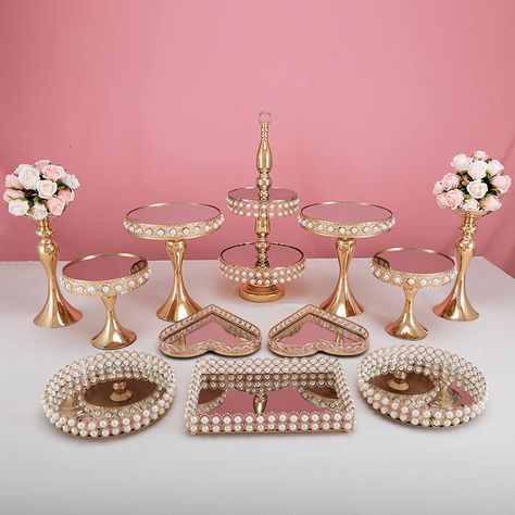 #EANF# Cake Stand Decor Ideas, Smile Decor, Candy Bar Table, Candy Bar Cake, Candy Stand, Cake Stand Set, Bridal Gift Wrapping Ideas, Table Decorating, Wedding Crafts Diy