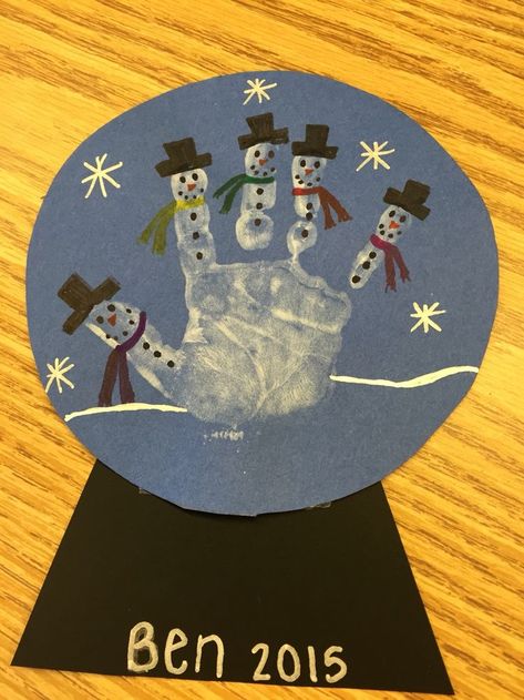 Snow Crafts Kindergarten, Holiday Prek Crafts, Snowman Snow Globe Craft Kids, Winter Preschool Handprint Art, Holiday Craft Ideas For Preschoolers, Hand Print Snow Globes, Preschool Winter Crafts For Parents, Preschool Winter Projects, December Art For Preschool