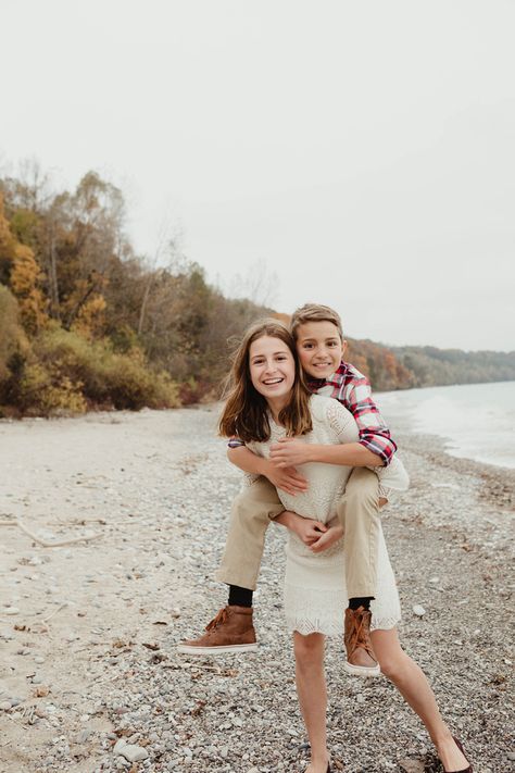 Big sister, little brother. So much love between them. #annafranklinphotography #milwaukeephotographer #midwestphotographer #familyphotos #siblings Mom And Siblings Photoshoot, Brother Sister Family Photos, Aunt And Nephew Photoshoot Photo Ideas, Older Sister Younger Brother Photography, Older Sibling With Younger Sibling Poses, Family Photos Brothers, Older Brothers Photo Shoot Sibling Pics, Older Sibling Photography Brother Sister, Brother And Sister Poses Photography