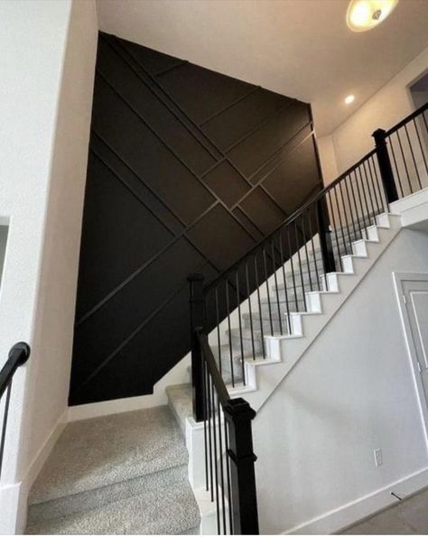 Staircase Wall Design Modern, Stair Accent Wall, Staircase Accent Wall, Stairs Bathroom, Staircase Wall Decor, Stair Design, Arch Trellis, House Wall Design, Accent Wall Designs