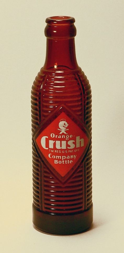 A Vintage Orange Crush Bottle Fizzing with History - Print Magazine Orange Crush Soda, Vintage Soda Bottles, Crush Soda, Brown Glass Bottles, Vintage Soda, Brown Bottles, Food Advertising, Vintage Food, Soda Bottle