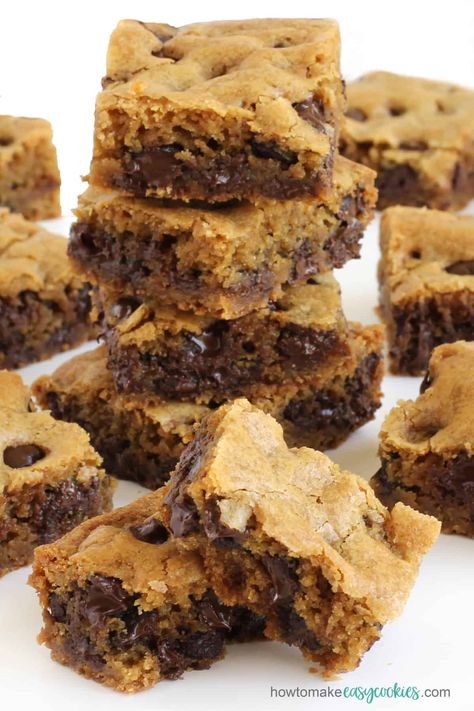 Chocolate Chip Cookie Bars 8x8, Easy Chocolate Chip Cookie Bars, Chocolate Chip Cookie Bar Recipe, Easy Chocolate Chip Cookie, Chocolate Chip Cookie Cups, Chocolate Chip Bars, Chocolate Chip Cookie Cake, Easy Chocolate Chip Cookies, Sweet Bar