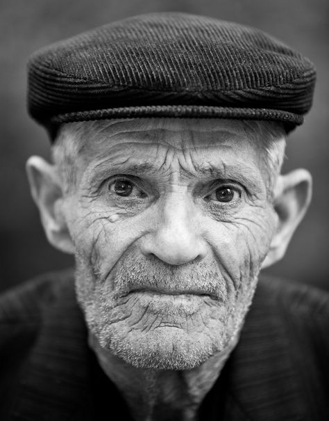 Black & White Portraits of Old Men Old Man Face, Old Man Portrait, Men's Portrait Photography, Photography Men, Golden Jubilee, Old Portraits, Old Faces, Bw Photography, Man Photography