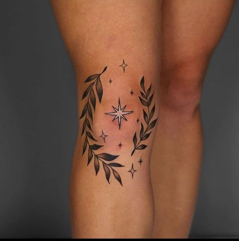 You can find her on IG @tattygnatty Across The Knee Tattoo, Knee Tattoo Pair, Traditional Tattoos Around Knee, Traditional Kneecap Tattoo, Underbooty Tattoo Women, Round Knee Tattoo, Leg Tattoos Knee, Knee Ring Tattoo, Knee Cuff Tattoo