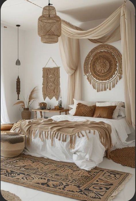 Intimate Spaces Interior Design, Spanish Style Bedrooms, Spanish Bedroom Decor, Intimate Bedroom Ideas, Bedroom Boho Style, Boho Room Decor Ideas, Couple's Bedroom, Boho Bedroom Inspirations, Bohemian Bedrooms