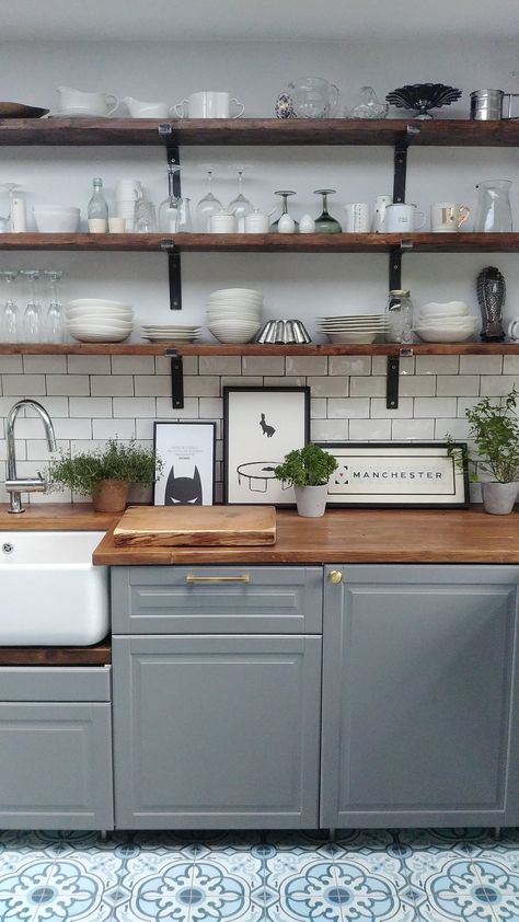 How To Fit A Belfast Sink On An Ikea Kitchen Cabinet — Alice de Araujo Bodbyn Kitchen Grey, Ikea Kitchen Diy, Ikea Bodbyn Kitchen, Bodbyn Kitchen, Ikea Kitchen Cabinet, Ikea Drawer, Ikea Bodbyn, Magic Corner, Cocina Shabby Chic