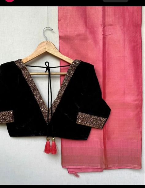 Velvet Blouse Designs Indian Silk Saris, Velvet Blouse Back Neck Designs, Velvet Blouse For Silk Saree, Velvet Blouse Designs Latest, Velvet Blouse Designs Indian, Velvet Blouse Designs, Velvet Blouse Pattern, Velvet Blouse Design, Black Velvet Blouse