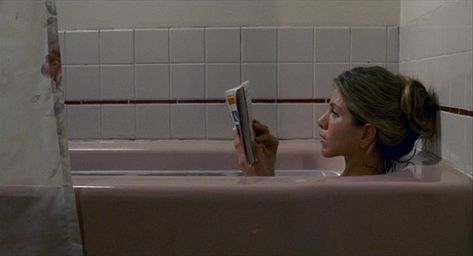 Sing In The Shower Aesthetic, The Good Girl, Movie Shots, Film Grab, Woman Reading, Good Girl, Photos Of Women, Film Stills, Jennifer Aniston