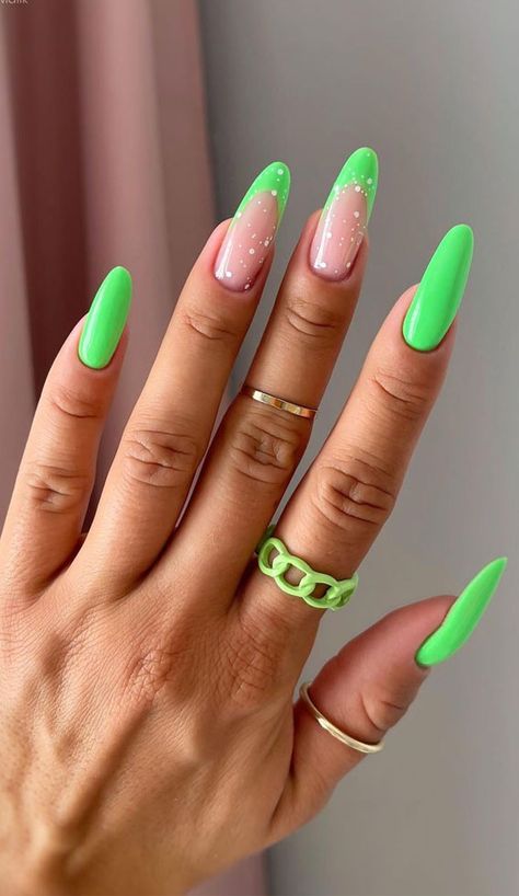 chic summer nails, bright summer nails, cute summer nails, summer nail ideas, summer nails acrylic, summer french tip nails Bright Green Nails, Green French Tip Nails, Green Nails Ideas, Green French Tip, Neon Summer, Nails Bright, Summer Nail Ideas, Green French, Bright Summer Nails