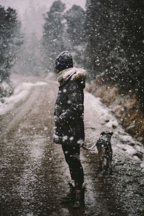 Photo (Darling, be daring.) Person Walking, Nature Winter, A Snowy Day, Snow Falling, Winter Schnee, I Love Winter, Foto Tips, Winter Love, Winter Beauty