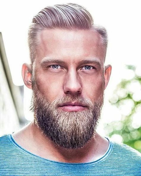 ducktail beard style for men Jordan Levine, Barba Hipster, Beard Styles Shape, Ducktail Beard, Beard Designs, Beard Shapes, Beard Styles Short, Best Beard Styles, Beard Style