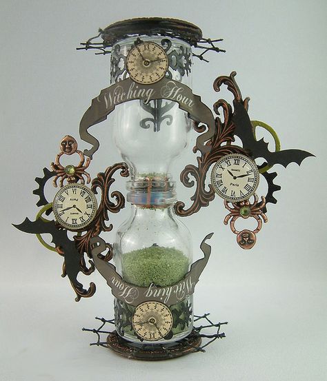 Bottle hourglass from Artfully Musing. http://artfullymusing.blogspot.com/ Hourglass Tutorial, Wiccan Tools, Gothic Decorations, Decorate Bottles, Witches Shoes, Magical Crafts, Falling Sand, Sand Clock, Steampunk Crafts