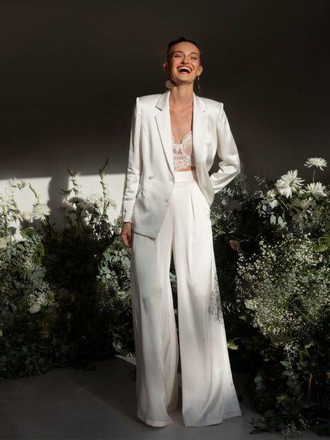 Women Wedding Suit, Wedding Suit Women, Wedding Suits For Bride, Reception Suits, Bridal Pantsuit, White Wedding Suit, Wedding Blazers, Bride Suit, Women Suits Wedding