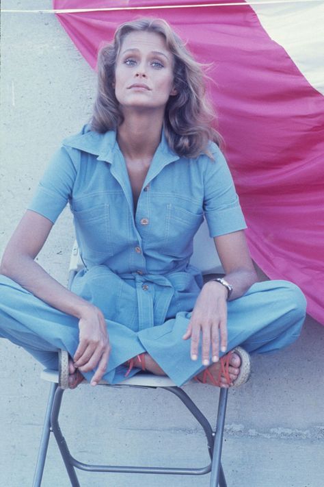 Lauren Hutton, 1976 Lauren Hutton Style, 1974 Fashion, Alissa Salls, 70s Women Fashion, Western Outfits Men, 70s Look, 70s Women, Lauren Hutton, 70s Outfits