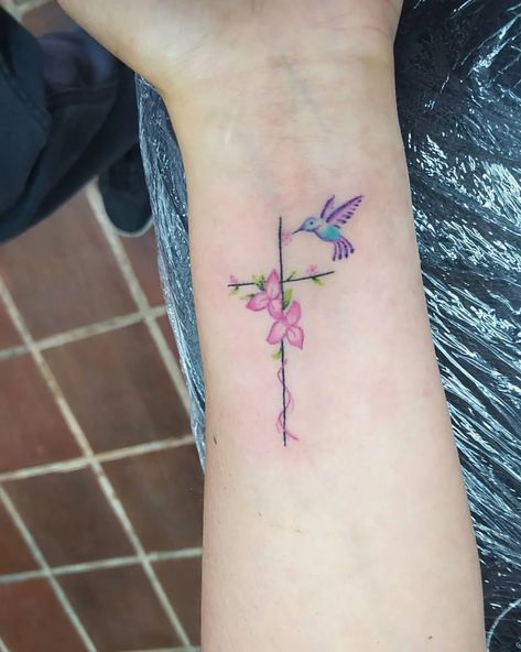 101 Best Cross Flower Tattoo Ideas That Will Blow Your Mind! - Outsons Tattoo Crosses, Cross Flower Tattoo, Flower Tattoos For Men, Little Cross Tattoos, Cross With Flowers Tattoo, Tiny Cross Tattoo, Unique Cross Tattoos, Men Flower Tattoo, Dandelion Tattoo Design