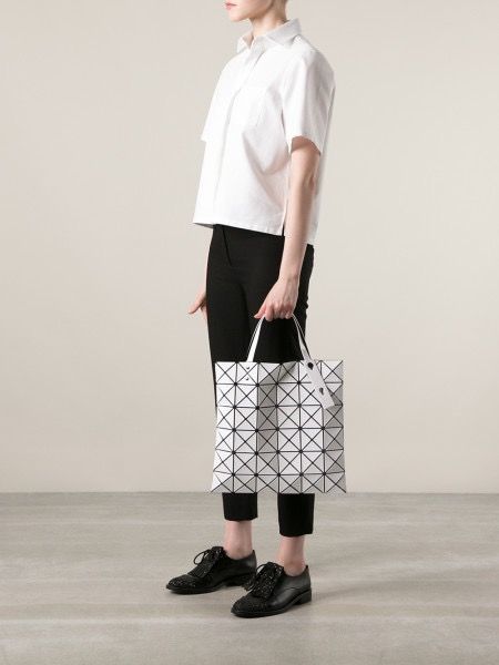 Issey Miyake Outfit, Baobao Bag, Bao Bao Bag, Bao Bao Issey Miyake, Bao Bao, Outfit Combinations, Professional Outfits, Saint Louis, Issey Miyake