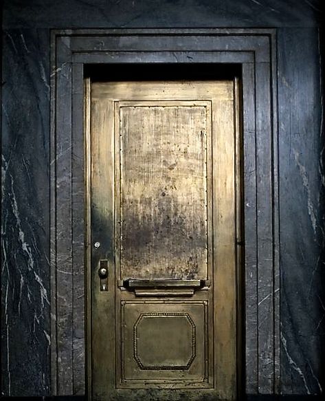 Tor Design, Golden Door, Gold Door, Open Door, Gold Interior, Brass Door, Beautiful Doors, Dark Room, Black And Brass