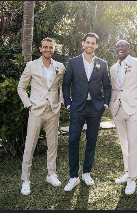 Groomsmen Attire Beach Wedding, Wedding Party Attire, Wedding In Bali, Wedding Groomsmen Attire, Groomsmen Looks, Groom Wedding Attire, Wedding Outfit Men, Groom And Groomsmen Attire, Party Attire