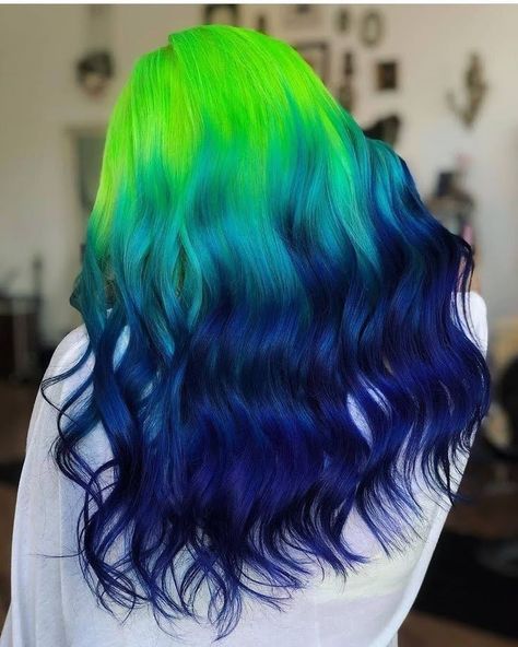 Blue And Green Hair, Hair Mascara, Blue Ombre Hair, Vivid Hair Color, Rainbow Hair Color, Neon Hair, Hair Color Crazy, Bright Hair Colors, Beautiful Hair Color