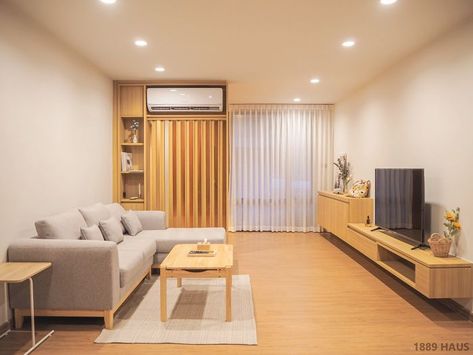 Handy Thai Couple Reveals A Mind-Blowing Old House Renovation In 18 Before And After Pics | Bored Panda Thai Apartment Interior Design, Technozen Aesthetic, House Interior Minimalist, Simple House Interior, Muji Inspired Home, Livibg Room, Muji House, Muji Home, Muji Style