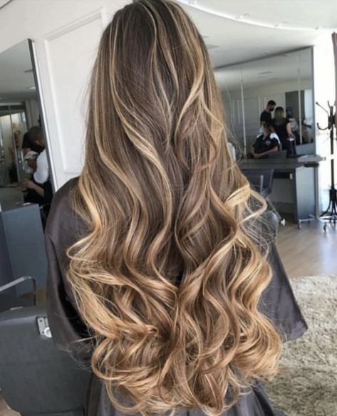 Balyage Long Hair, Rambut Brunette, Rave Hair, Blond Balayage, Hair Color Caramel, Brown Hair Inspo, Brunette Hair With Highlights, Brown Hair With Blonde Highlights, Long Hair Color