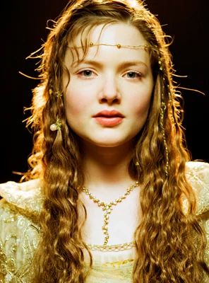 Sophia | Merlin Wiki | Fandom Holiday Grainger, Holliday Grainger, Lucrezia Borgia, Bbc Tv Series, The Borgias, Serie Tv, Her Hair, Character Inspiration, Bbc