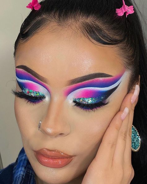 Extravagant Makeup Looks, Extra Makeup Looks, Exotic Makeup Looks, Maquillaje Full Color, Full Color Makeup, Crazy Eye Makeup, Exotic Makeup, Drag Make-up, Bright Eye Makeup