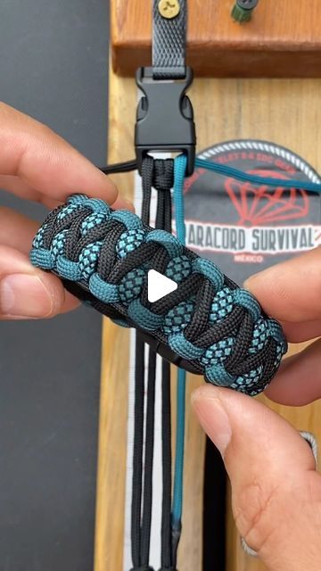 Para Cord Bracelets How To Make, Wide Paracord Bracelet Patterns, Three Color Paracord Bracelet, Paracord Projects Diy Tutorials, Paracord Projects Tactical, 3 Color Paracord Bracelet, Paracord Projects Tutorials, Macrame Summer, 550 Cord Bracelets