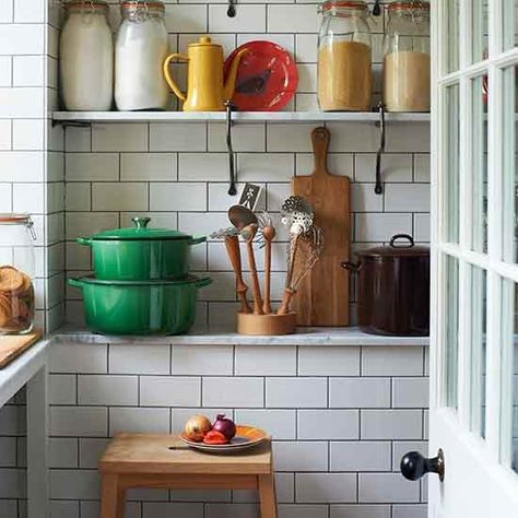 Garden-inspired utility room | 10 top utility room designs with a country feel | Decorating | housetohome.co.uk Kitchen Armoire, Cookware Display, Utility Room Ideas, Le Creuset Kitchen, Utility Room Designs, January Blues, Room Store, Love Country, Vintage Dining Room