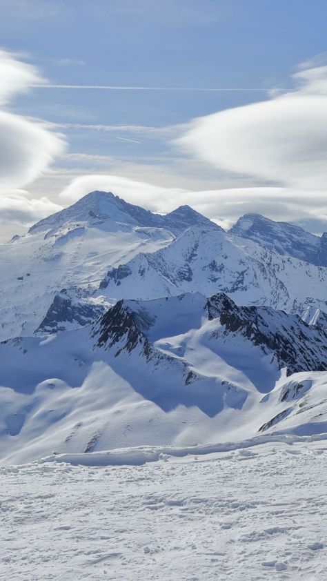 Snow In Mountains, Ski Mountain Wallpaper, Snow Mountain Photography, Aesthetic Antarctica, Ice Mountain Wallpaper, Snow Mountains Aesthetic, Antarctica Mountains, Snowing Mountains, Snow Mountain Aesthetic