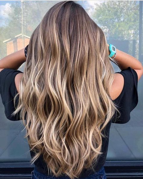 ✨BALAYAGE & BEAUTIFUL HAIR on Instagram: “Toasted Almond  By @micahangellaa via @colossiansandco #bestofbalayage #showmethebalayage” Almond Blonde Hair, Hair Blonde Highlights Lowlights, Almond Blonde, Redken Shades, Brunette Balayage, Redken Shades Eq, Brunette Balayage Hair, Dark Blonde Hair, Blonde Hair With Highlights