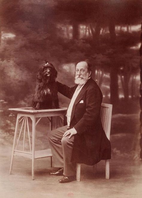 French composer Camille Saint-Saëns and his dog. Photograph by Atelier Nadar, 1900s Camille Saint Saens, Saint Saens, Famous Composers, Most Famous Artists, Classic Music, International Music, Composers, Vintage Dog, Vintage Portraits