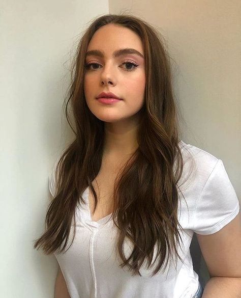 Delanie Ominayak (@delanieominayak) • Instagram photos and videos Danielle Rose Russell Hot, Danielle Rose Russell, Daniella Rose, Danielle Campbell, Elizabeth Gillies, Hope Mikaelson, Famous Women, Vampire Diaries, American Actress