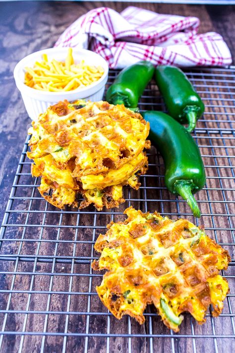 Keto Jalapeno Cheddar Chaffles ~ E.A.S.Y & Low Carb Cheddar Chaffles, Keto Bun, Keto Jalapeno, Bun Bread, Keto Chaffles, Bread Ideas, Pizza Crusts, Low Fat Low Carb, Medicine Tips