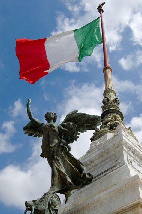 Y City Block, Photo Essay, Travel Photographer, White Marble, The National, Rome, Monument, Italy