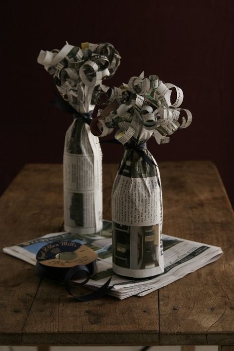 Why stop at a vase? Use newspaper to make a bouquet of flowers that will never, ever die. Wine Bottles Gift Wrap, Wine Pull, Newspaper Wrapping, Unique Wine Bottles, Bottle Gift Wrapping, Wine Wrap, Recycling For Kids, Wrapped Wine Bottles, Eco Friendly Gift Wrapping