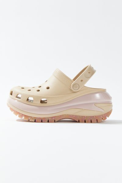 Crocs Mega Crush Clog | Urban Outfitters Crush Clog Crocs Outfit, Crocs Mega Crush Sandal Outfit, Crocs Mega Crush Clog Outfit, Mega Crush Crocs Outfit, High Crocs, Mega Crush Crocs, Crocs Styling, Crocs Mega Crush Sandal, Crush Crocs